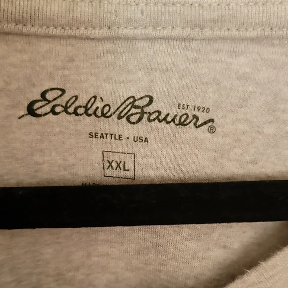 Eddie Bauer Gray Short Sleeve Tee Relaxed Fit - Picture 2 of 3